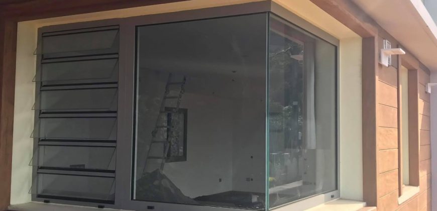 SAV REUNION – Trouver un fabricant poseur de fenêtres en aluminium à St-Gilles-Les-Hauts