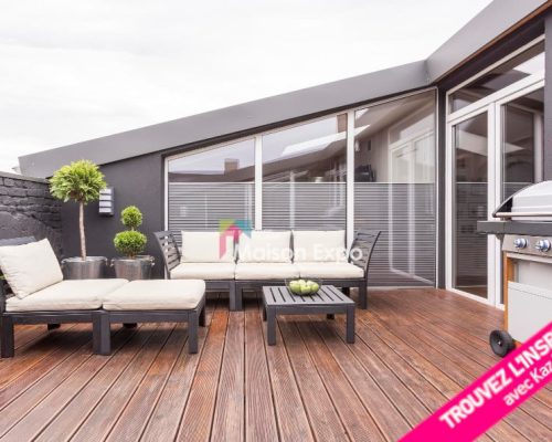 Modèle deck bois exotique pour terrasse appartement Saint-Leu